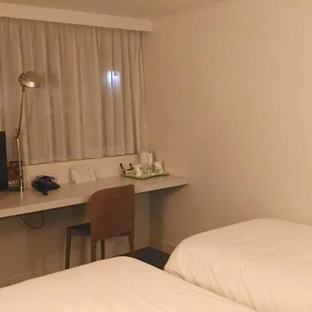 מלון Campanile 3*